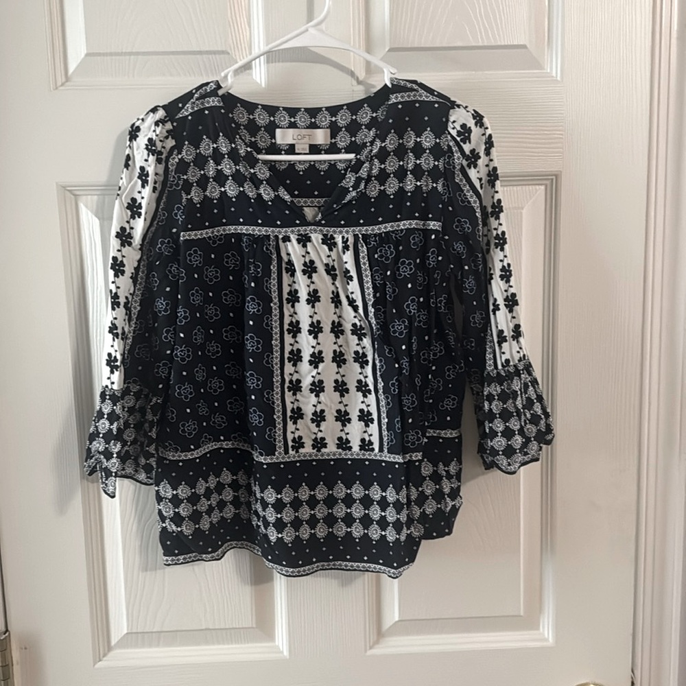 LOFT blue and white red flowered blouse